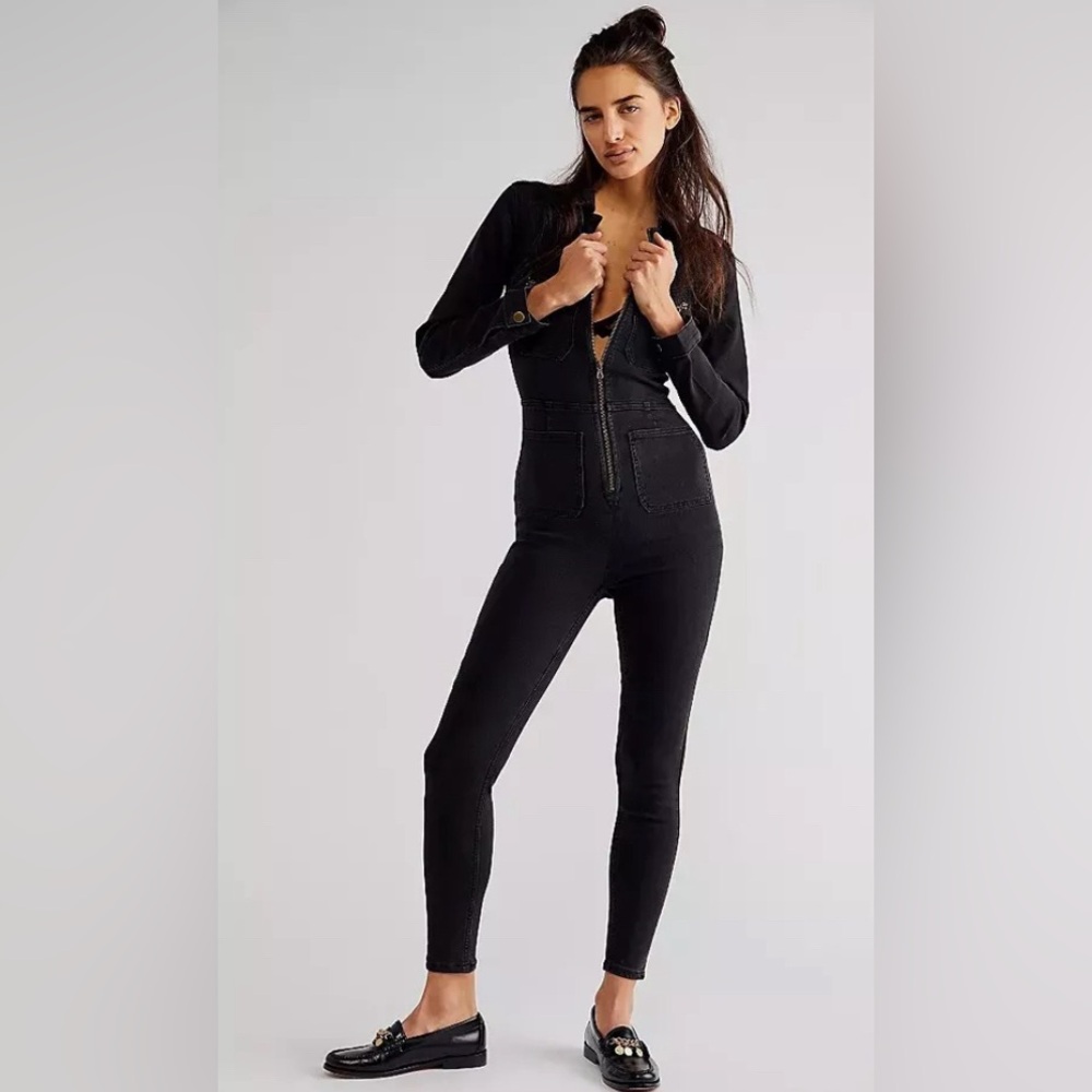 Elegant Black Women's Jumpsuit